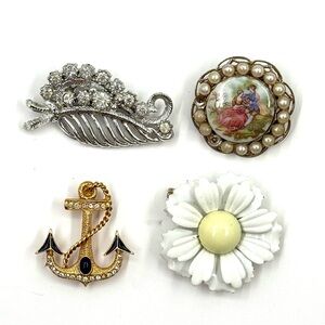 Vintage Pins - Bundle of 4